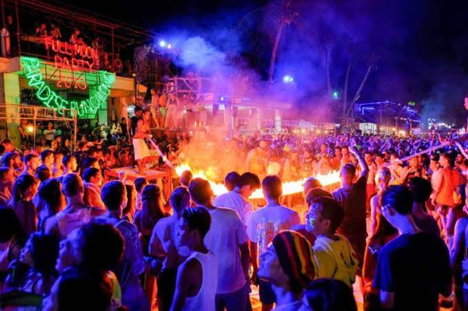 Seventeen Hostel Ko Pha Ngan Dış mekan fotoğraf