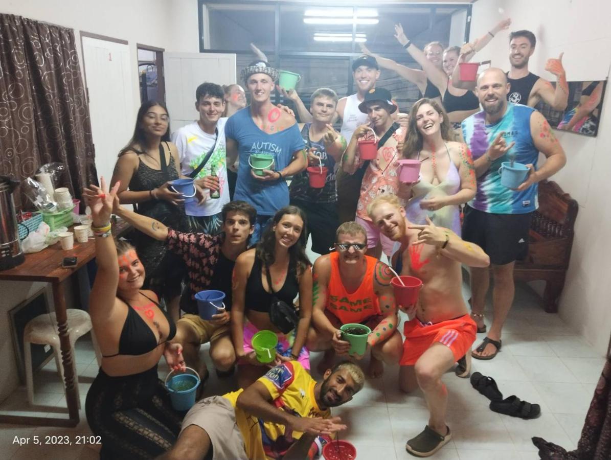 Seventeen Hostel Ko Pha Ngan Dış mekan fotoğraf