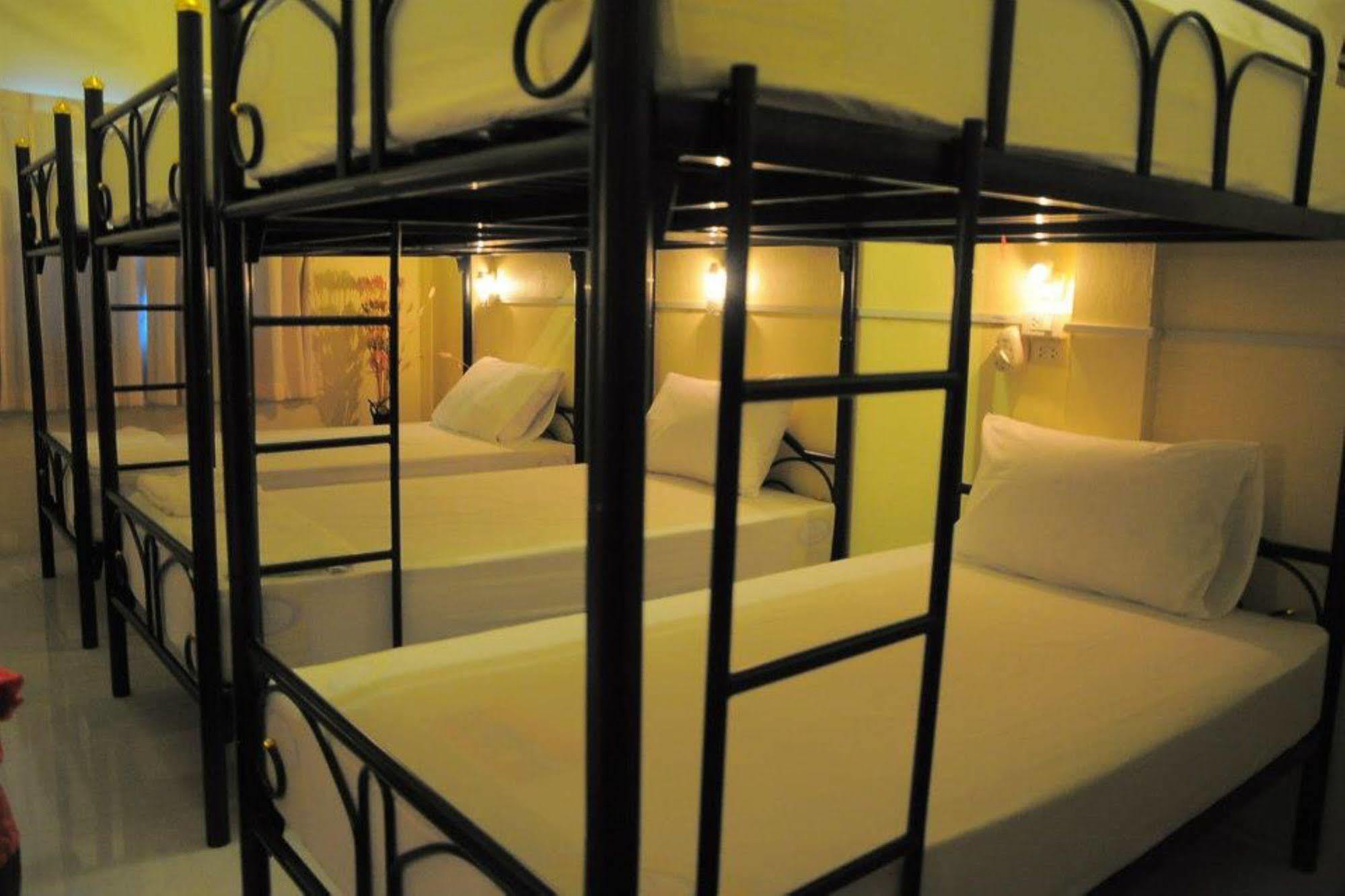 Seventeen Hostel Ko Pha Ngan Dış mekan fotoğraf